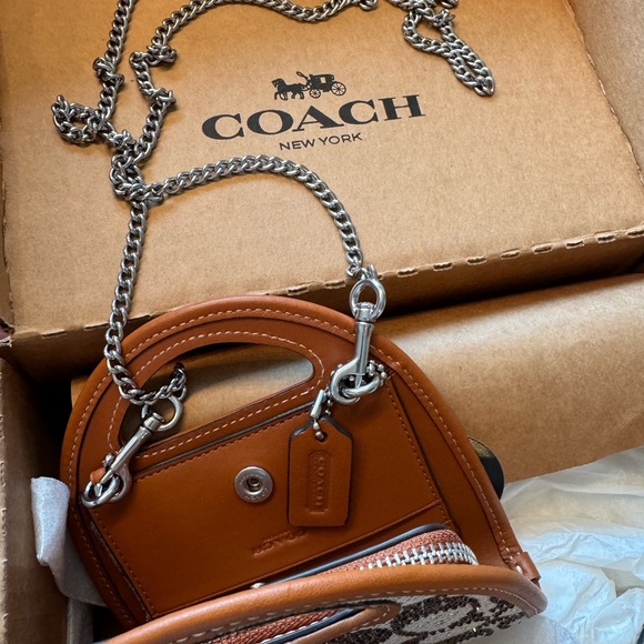 Coach signature crystal print mini bag, clutch, wallet with chain - Picture 4 of 5